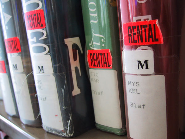 [Rental books. For a dollar you can get the recent bestsellers for a week.
]